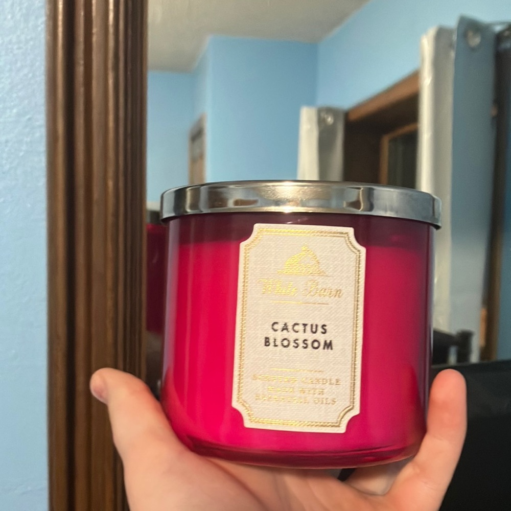 Scented candle